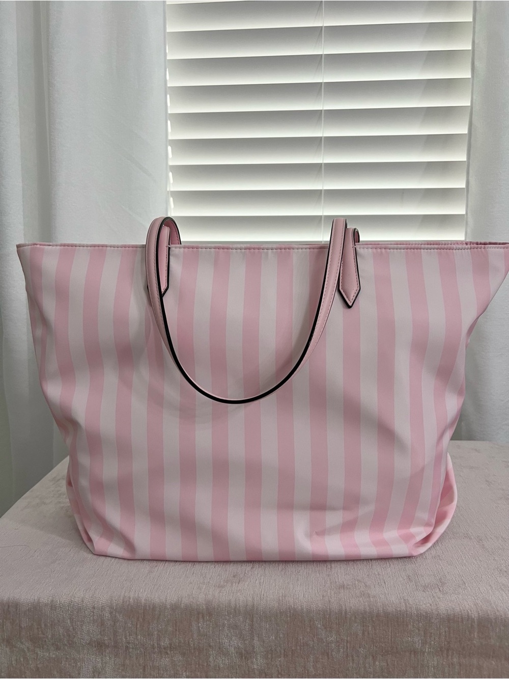 Victoria Secret Large Tote Bag - Picture 3 of 4